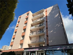 appartement à la vente -   42000  SAINT-ETIENNE, surface 48 m2 vente appartement - APR738368